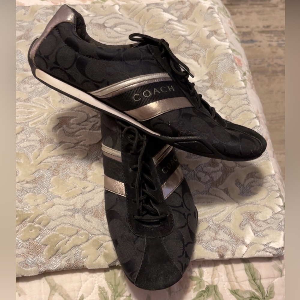 COACH Jayme Black Sneakers Gym-shoe size 10 will fit 9 -9.5 vintage